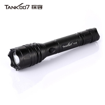 TANK007汽車直充安全 手電筒救生錘進(jìn)口LED超亮遠(yuǎn)射夜騎TC39探客